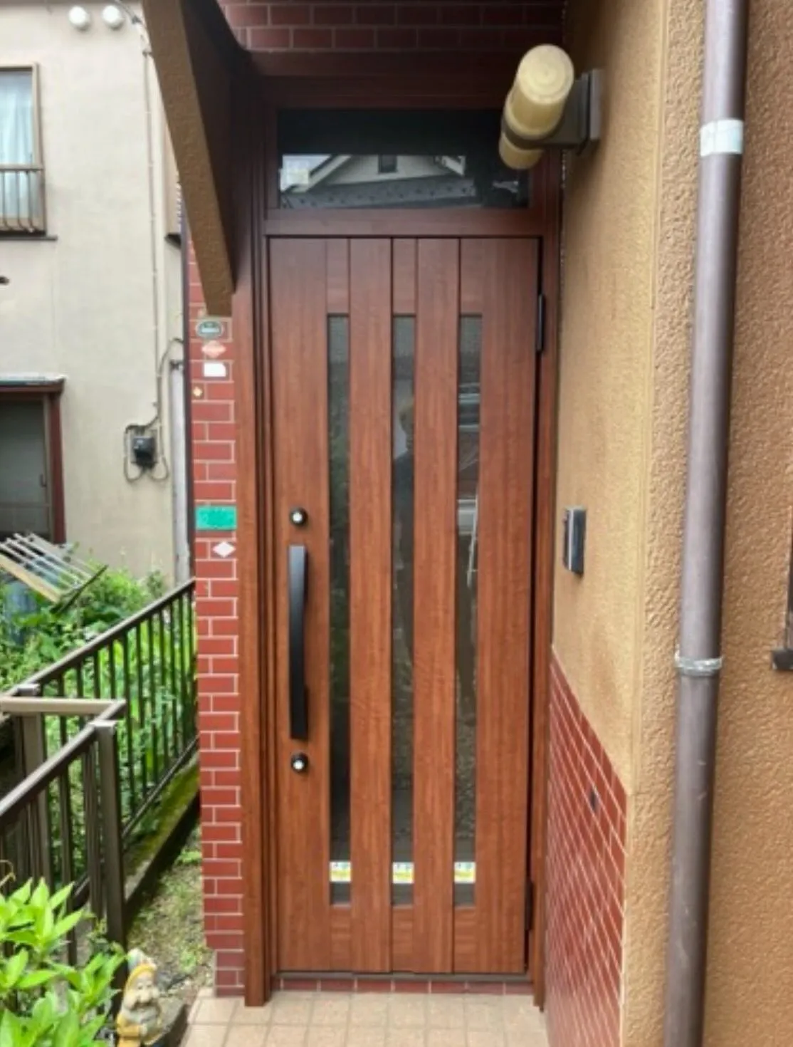 新しい玄関ドアのデザインをお探しですか？